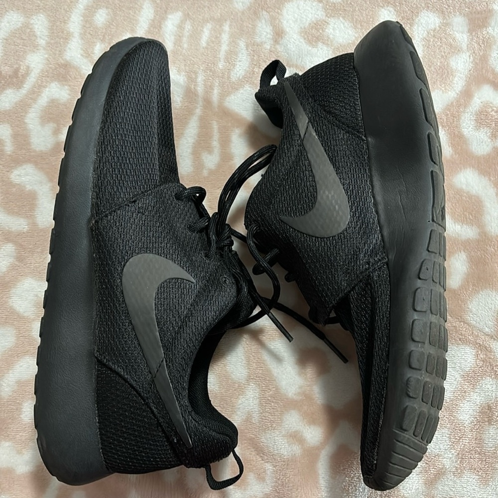 Nike woman’s shoes
